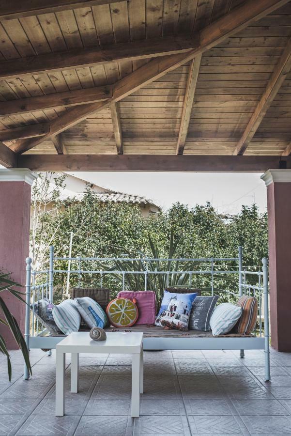 Birdsing Cottage ดัสเซีย ภายนอก รูปภาพ